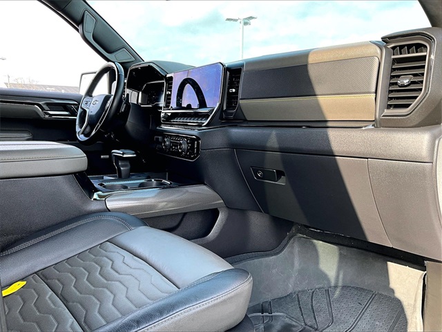 2024 Chevrolet Silverado 1500 ZR2 - Photo 13