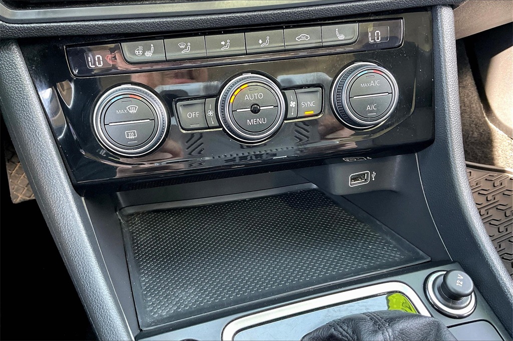 2019 Volkswagen Jetta 1.4T SE - Photo 25