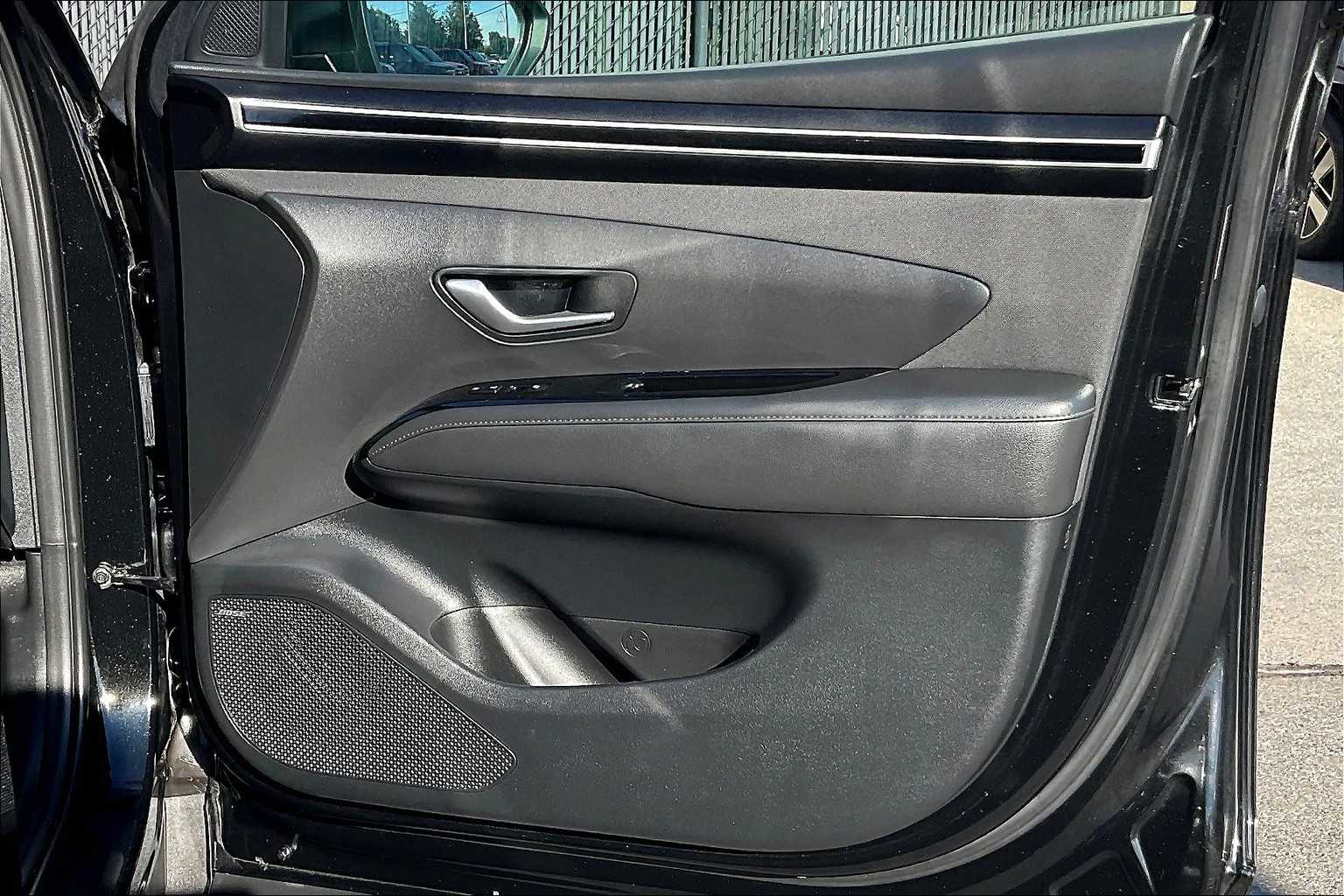 2022 Hyundai Tucson Limited - Photo 12