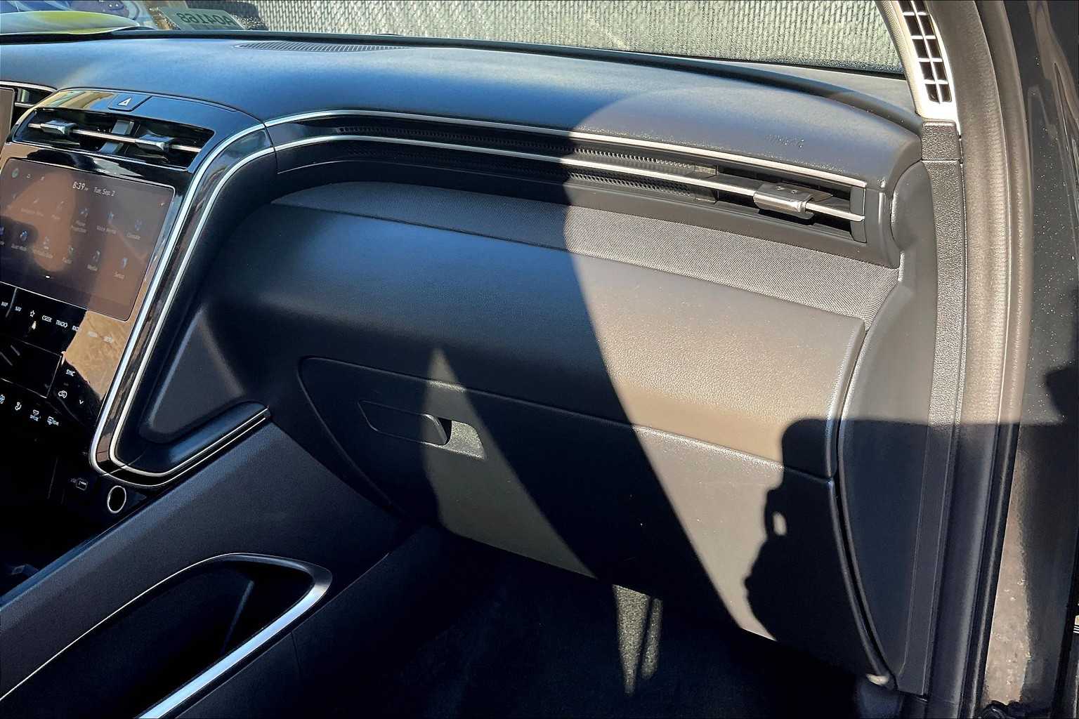 2022 Hyundai Tucson Limited - Photo 13