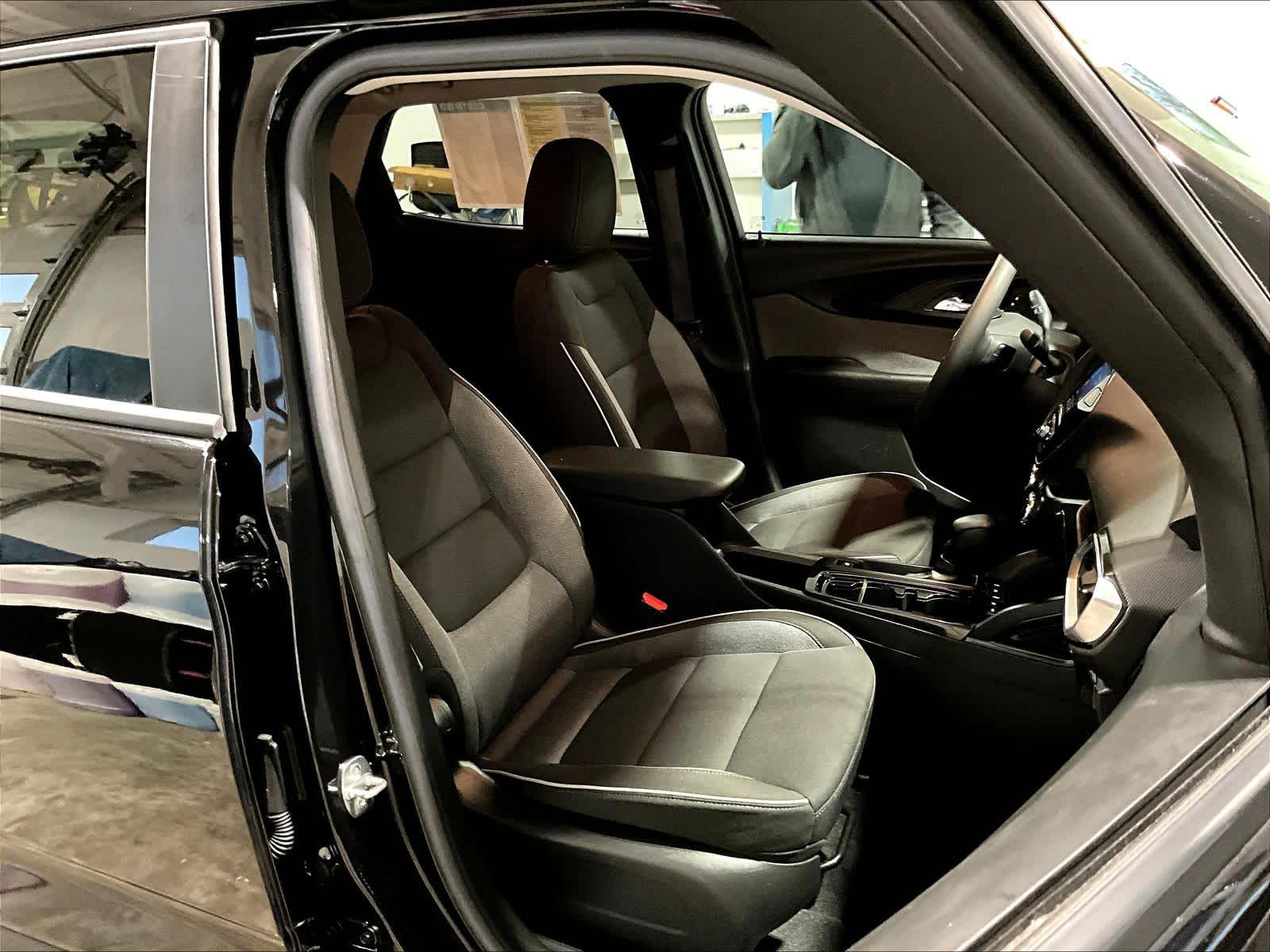 2023 Chevrolet TrailBlazer LT - Photo 11