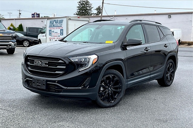 2021 GMC Terrain SLT - Photo 2