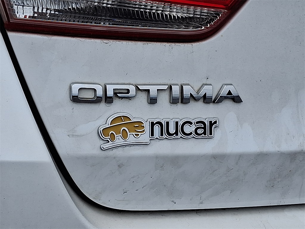 2016 Kia Optima EX - Photo 9