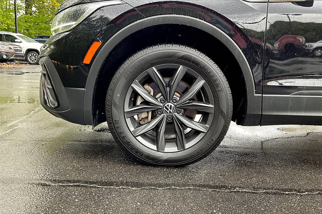 2022 Volkswagen Tiguan 2.0T SE - Photo 4