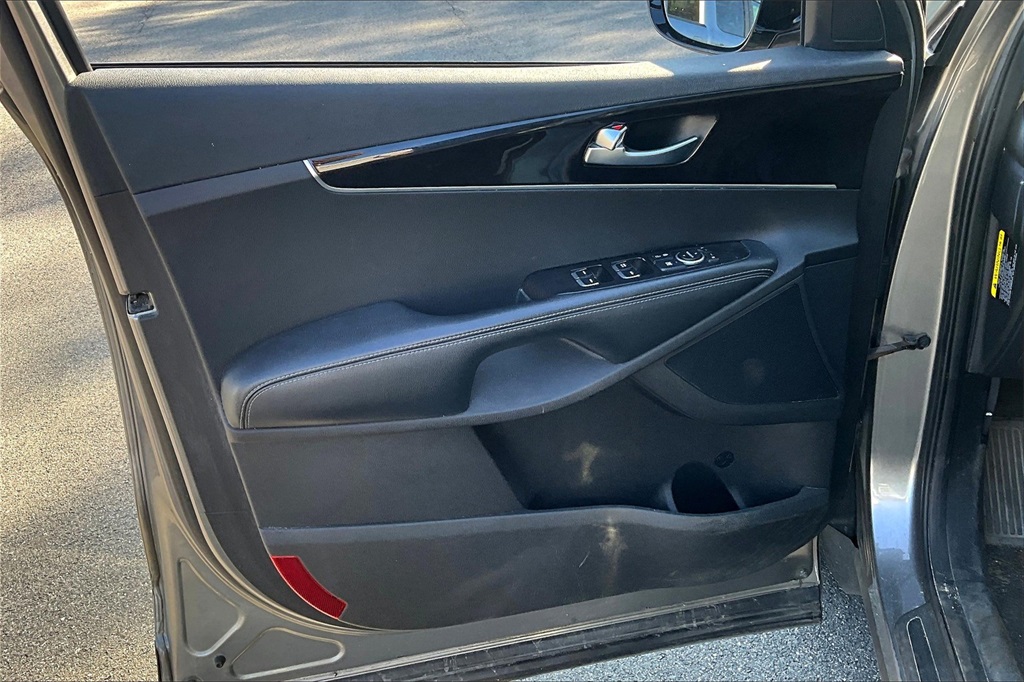 2018 Kia Sorento LX - Photo 9