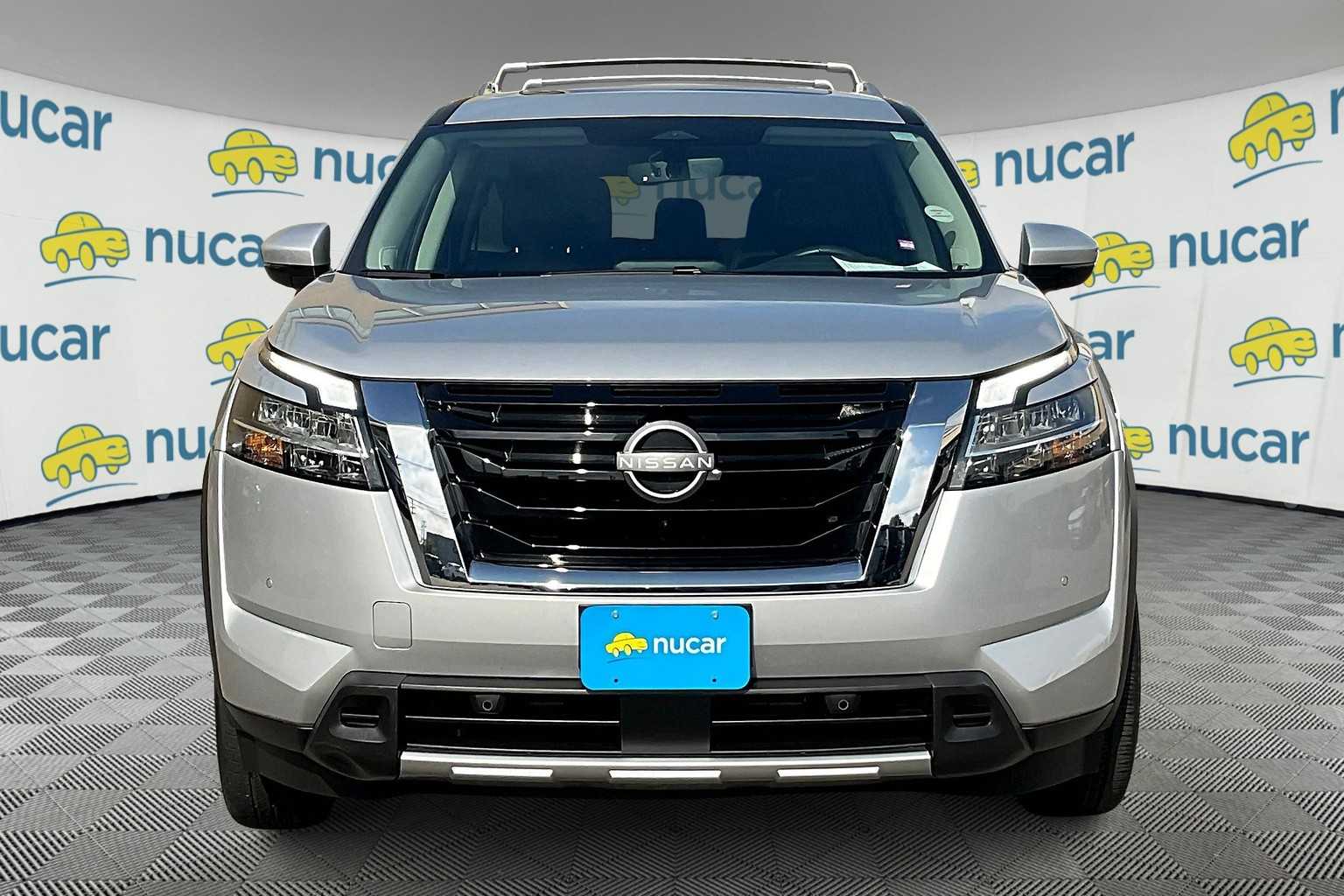2023 Nissan Pathfinder SL - Photo 2