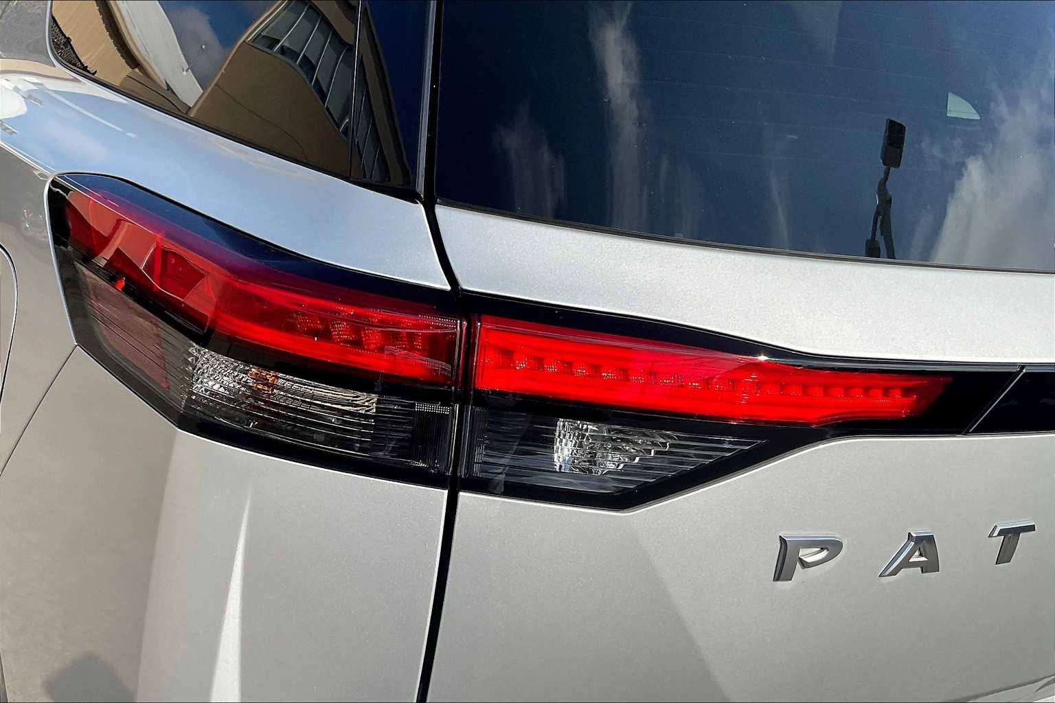 2023 Nissan Pathfinder SL - Photo 35