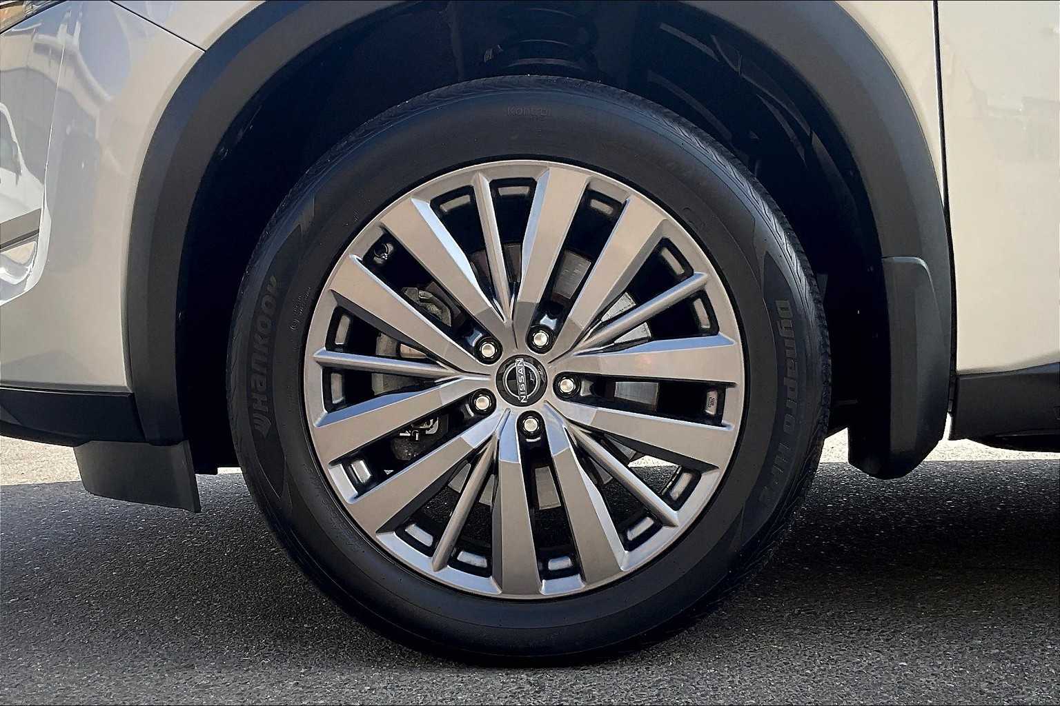 2023 Nissan Pathfinder SL - Photo 7