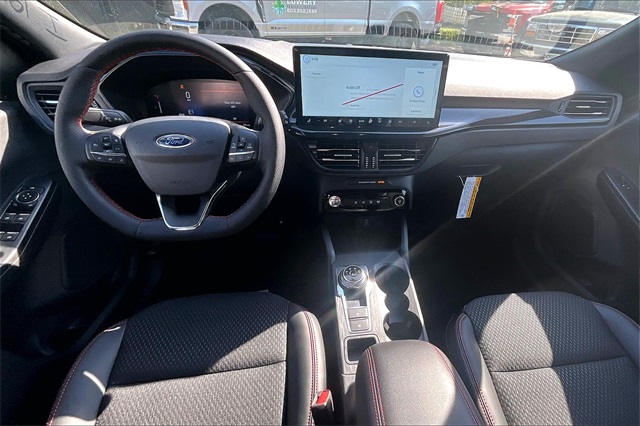 2025 Ford Escape ST-Line - Photo 6