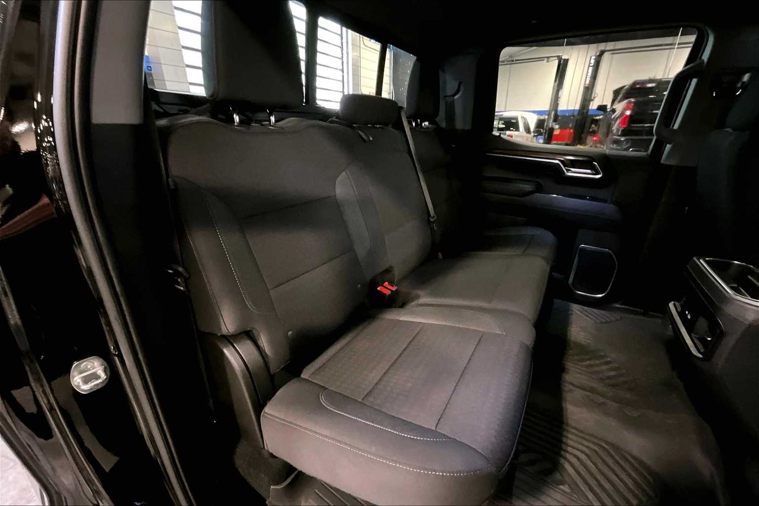 2022 Chevrolet Silverado 1500 LT Trail Boss - Photo 16