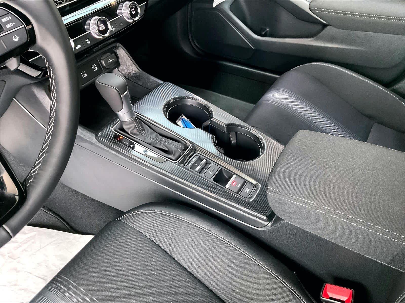 2026 Honda Civic Hatchback Sport - Photo 14