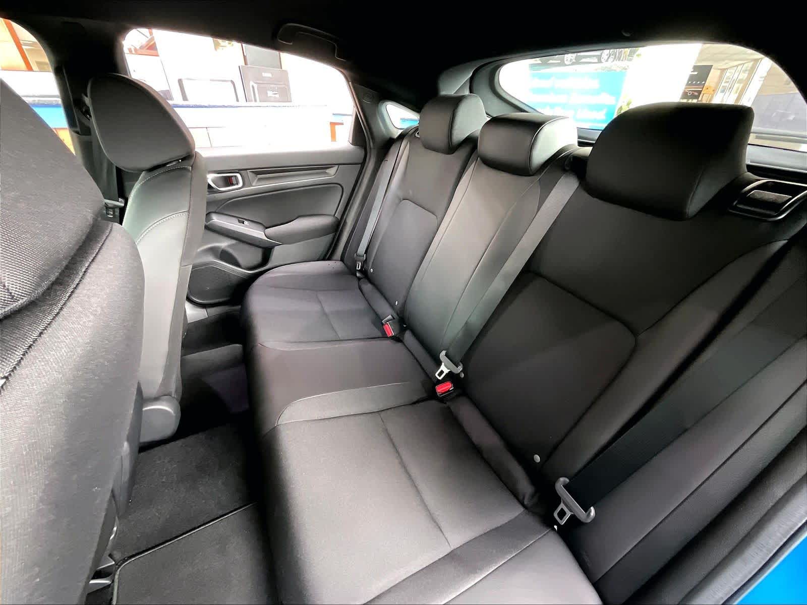 2026 Honda Civic Hatchback Sport - Photo 15