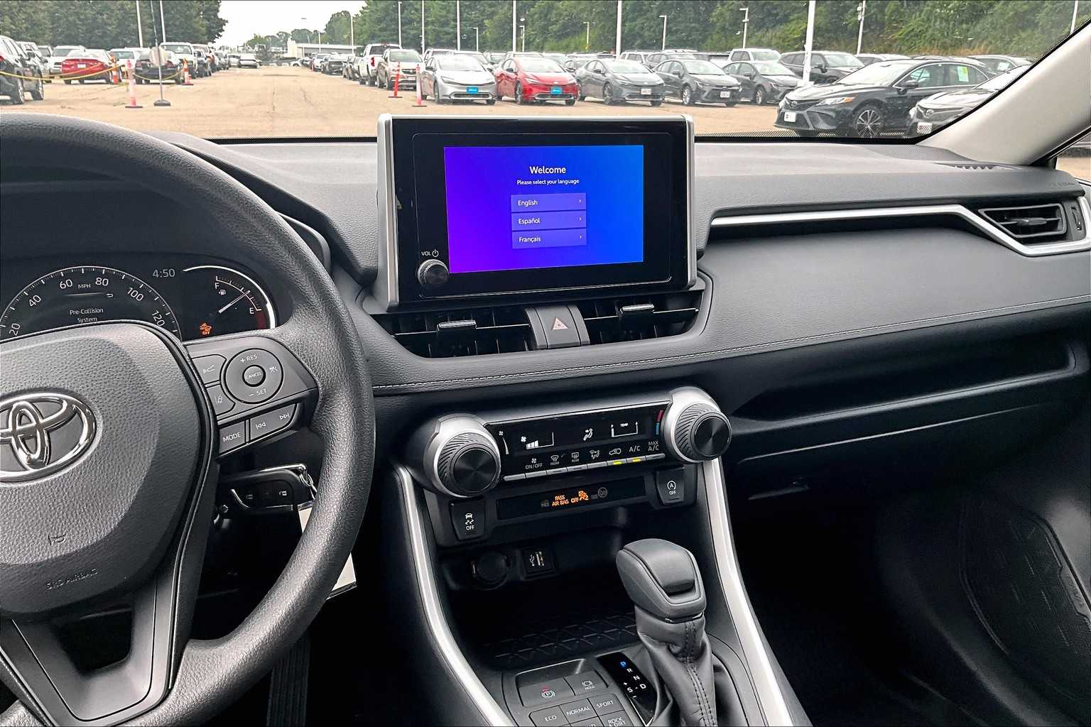 2025 Toyota RAV4 LE - Photo 13