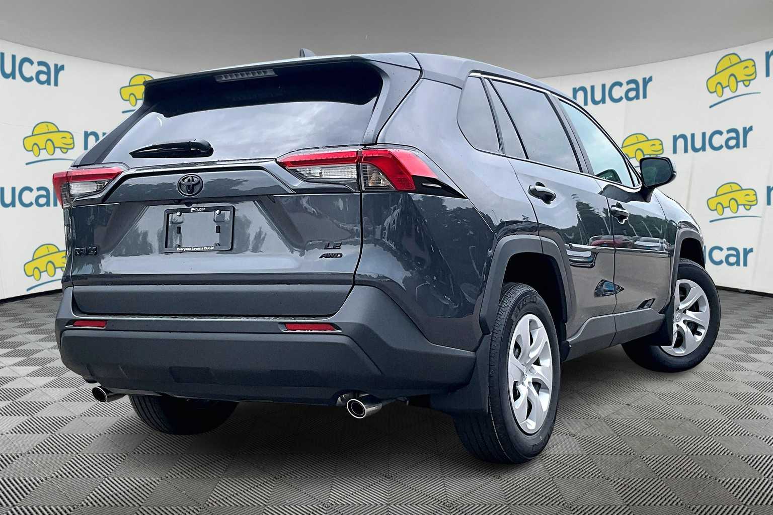 2025 Toyota RAV4 LE - Photo 7