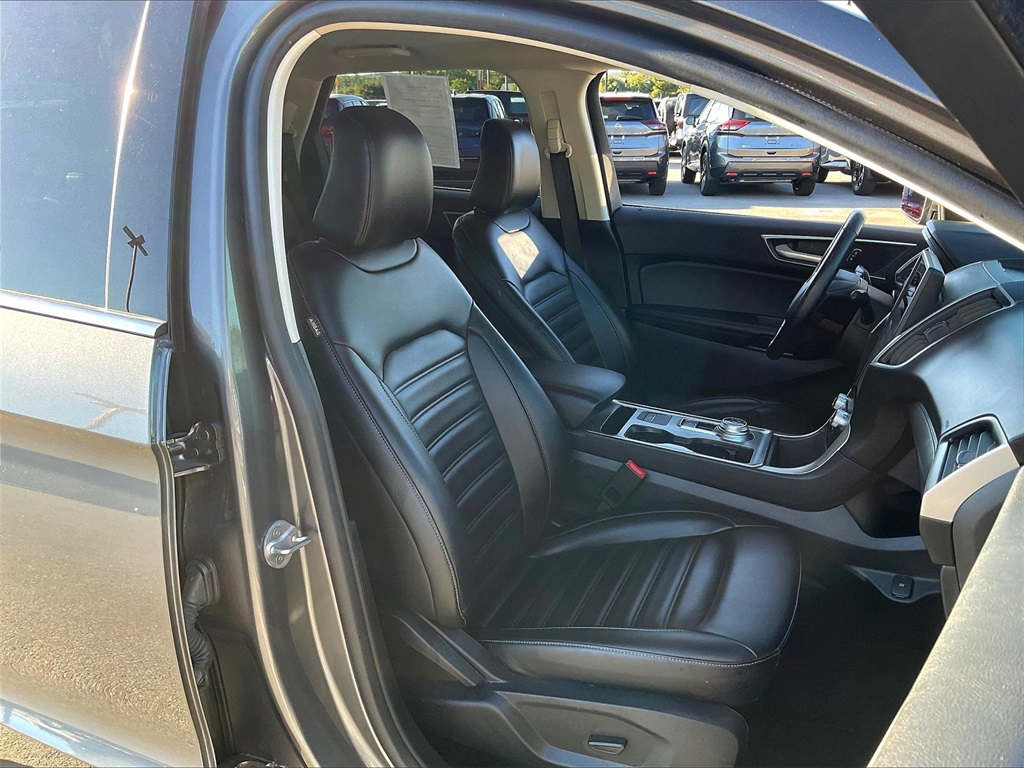 2022 Ford Edge SEL - Photo 10