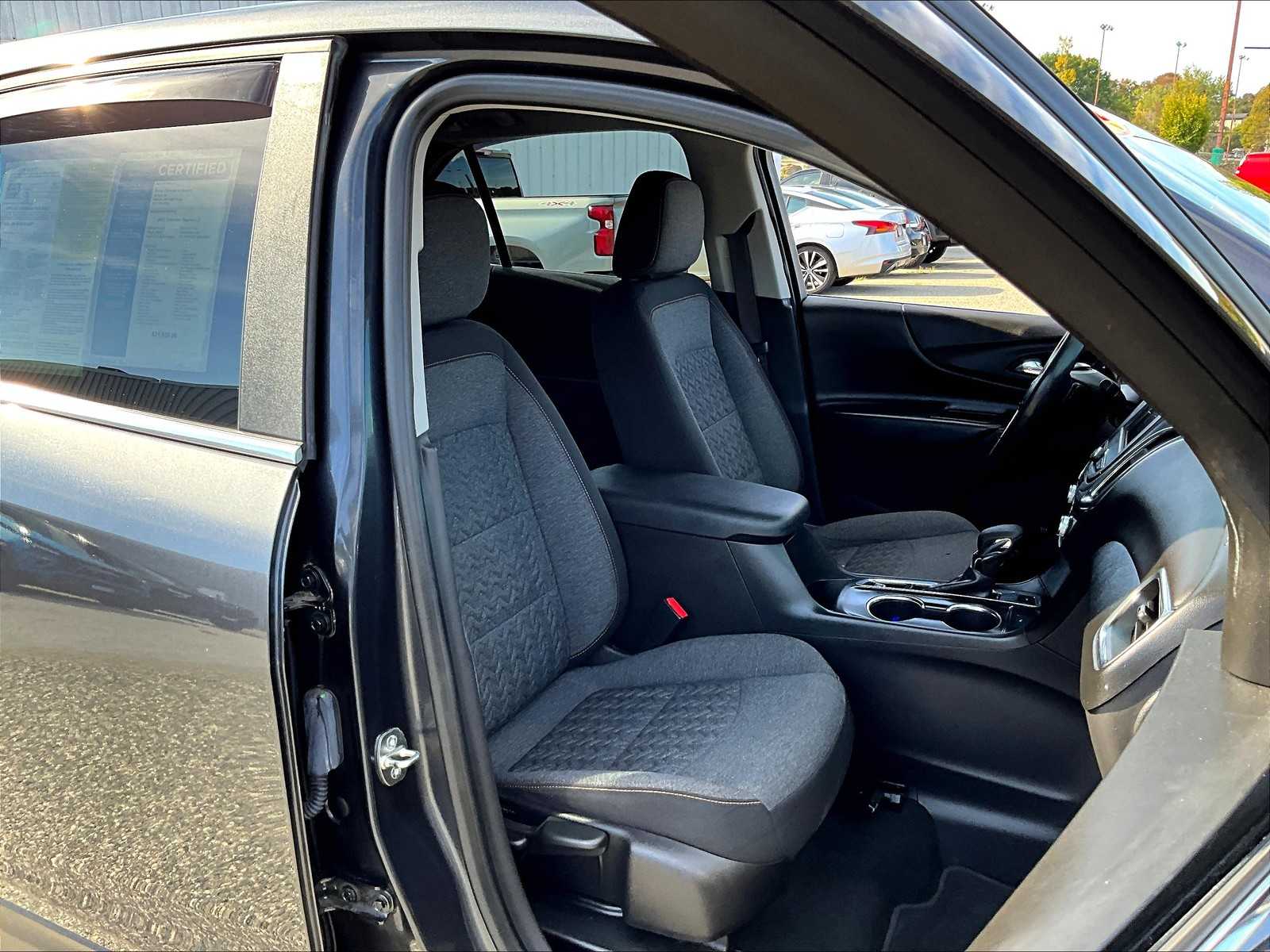 2022 Chevrolet Equinox LT - Photo 11