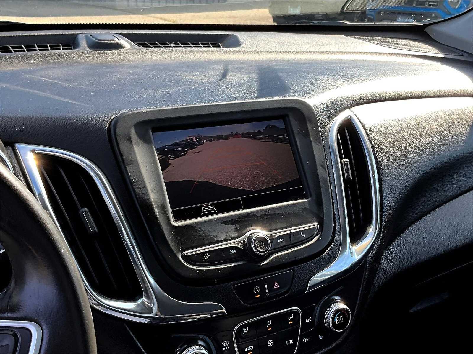 2022 Chevrolet Equinox LT - Photo 19