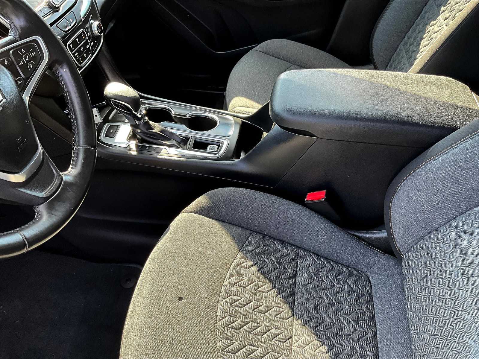 2022 Chevrolet Equinox LT - Photo 20