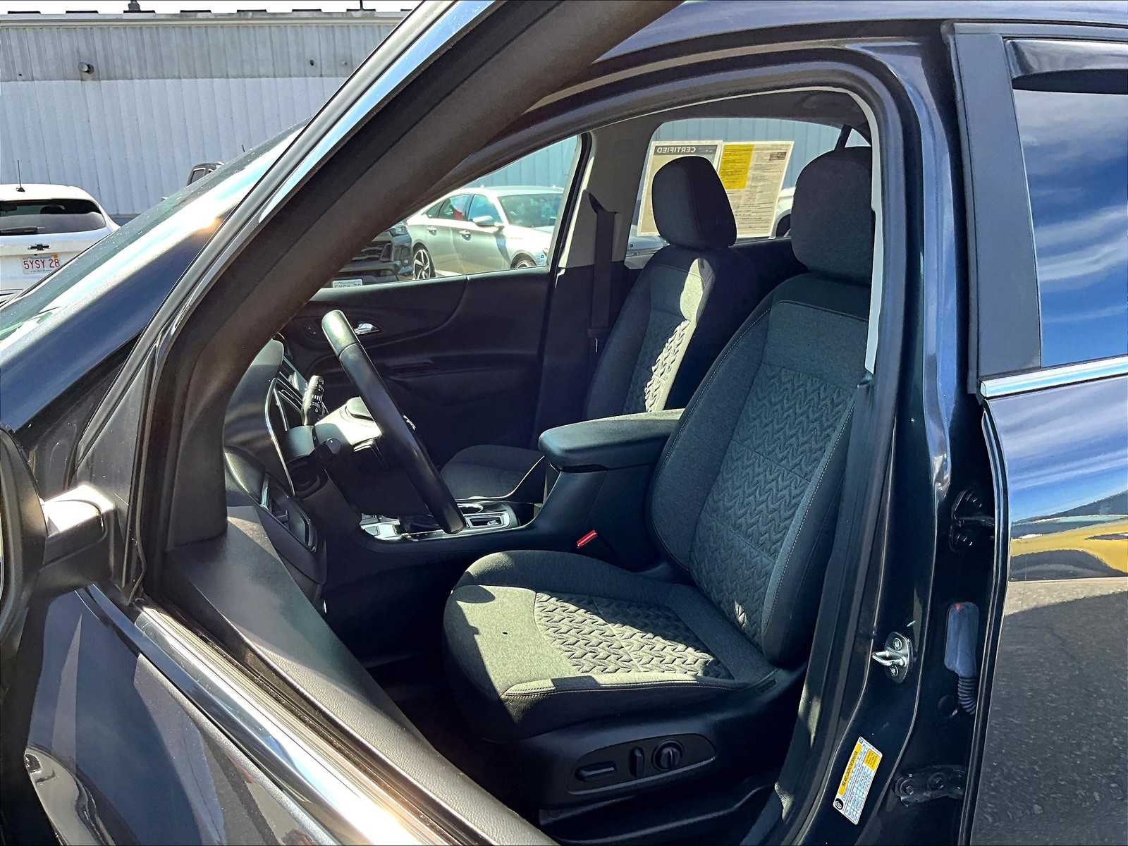 2022 Chevrolet Equinox LT - Photo 10