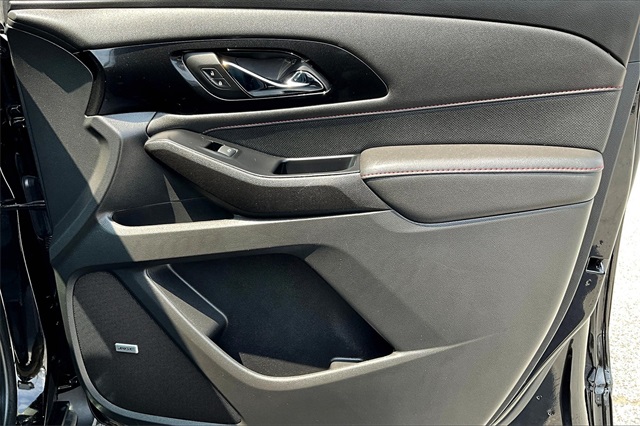 2023 Chevrolet Traverse RS - Photo 12
