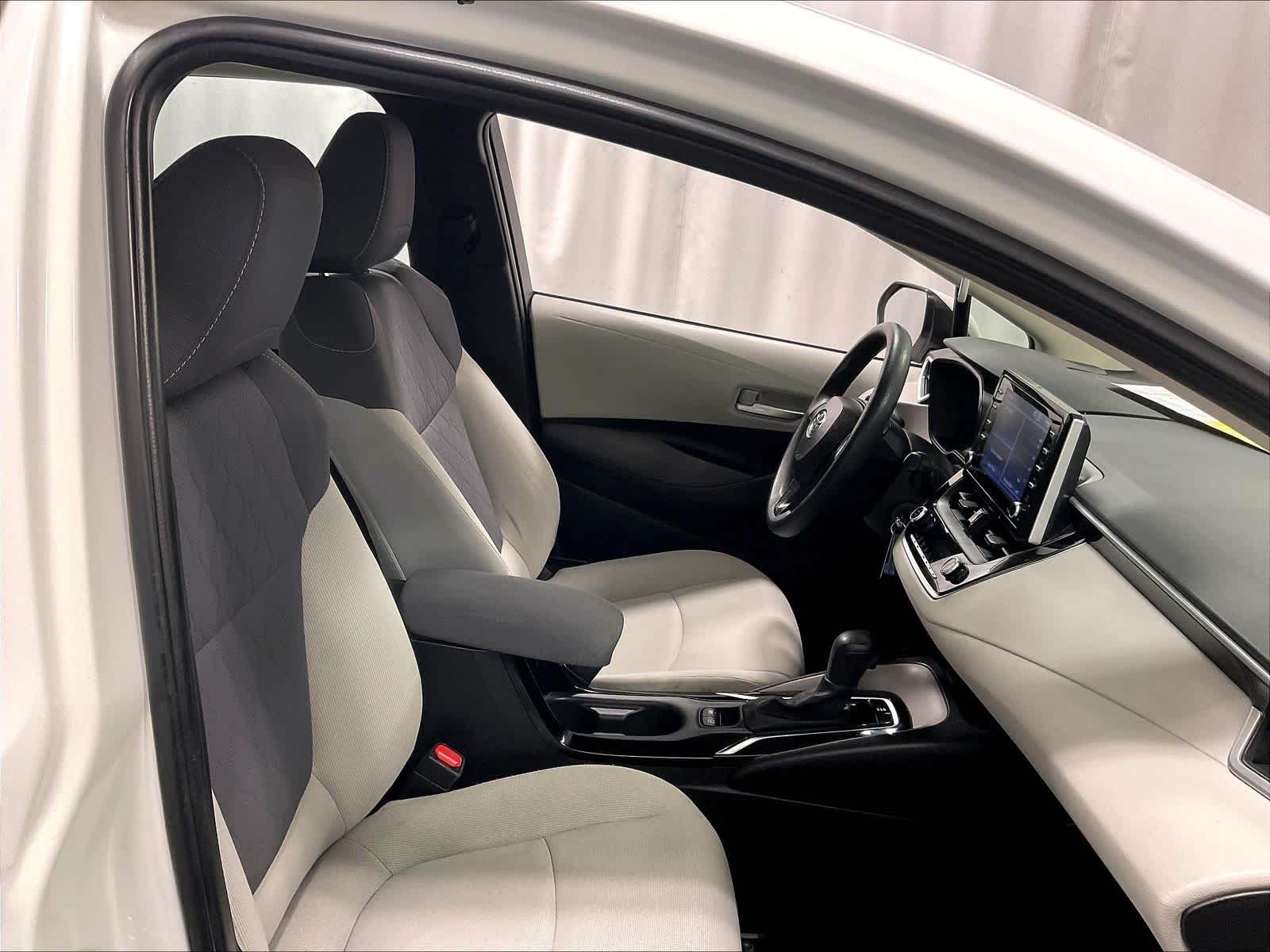 2021 Toyota Corolla LE - Photo 11