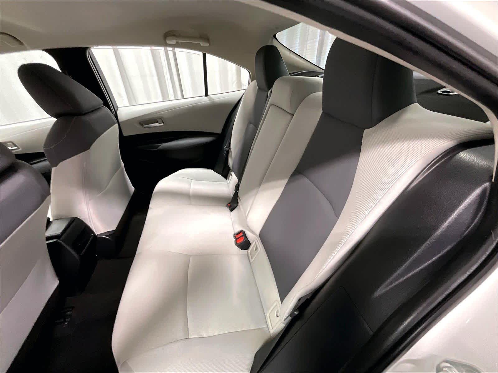 2021 Toyota Corolla LE - Photo 15
