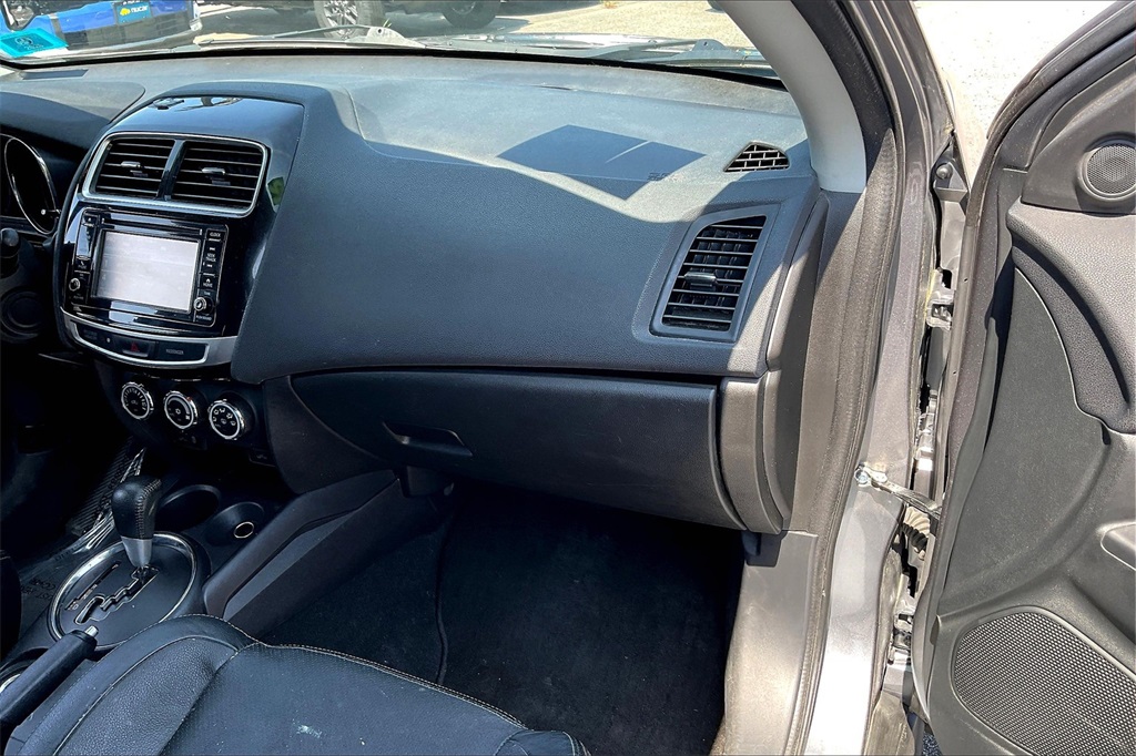 2016 Mitsubishi Outlander Sport  - Photo 12