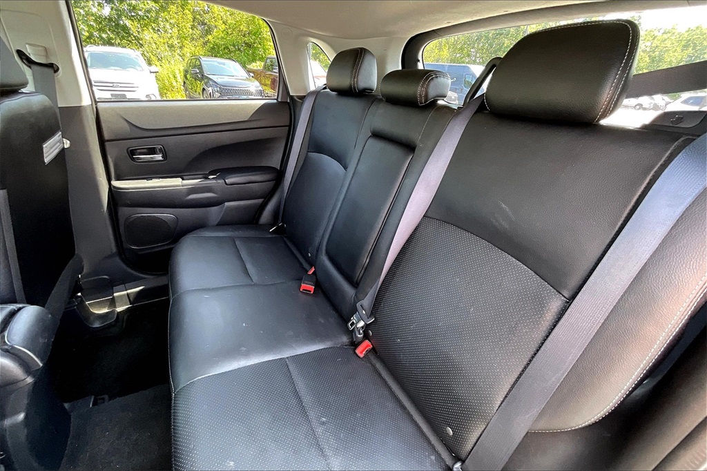 2016 Mitsubishi Outlander Sport  - Photo 14