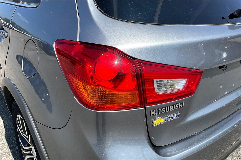 2016 Mitsubishi Outlander Sport  - Photo 29