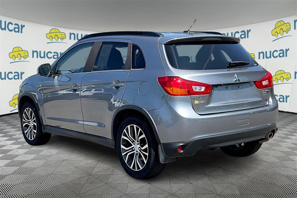2016 Mitsubishi Outlander Sport  - Photo 4