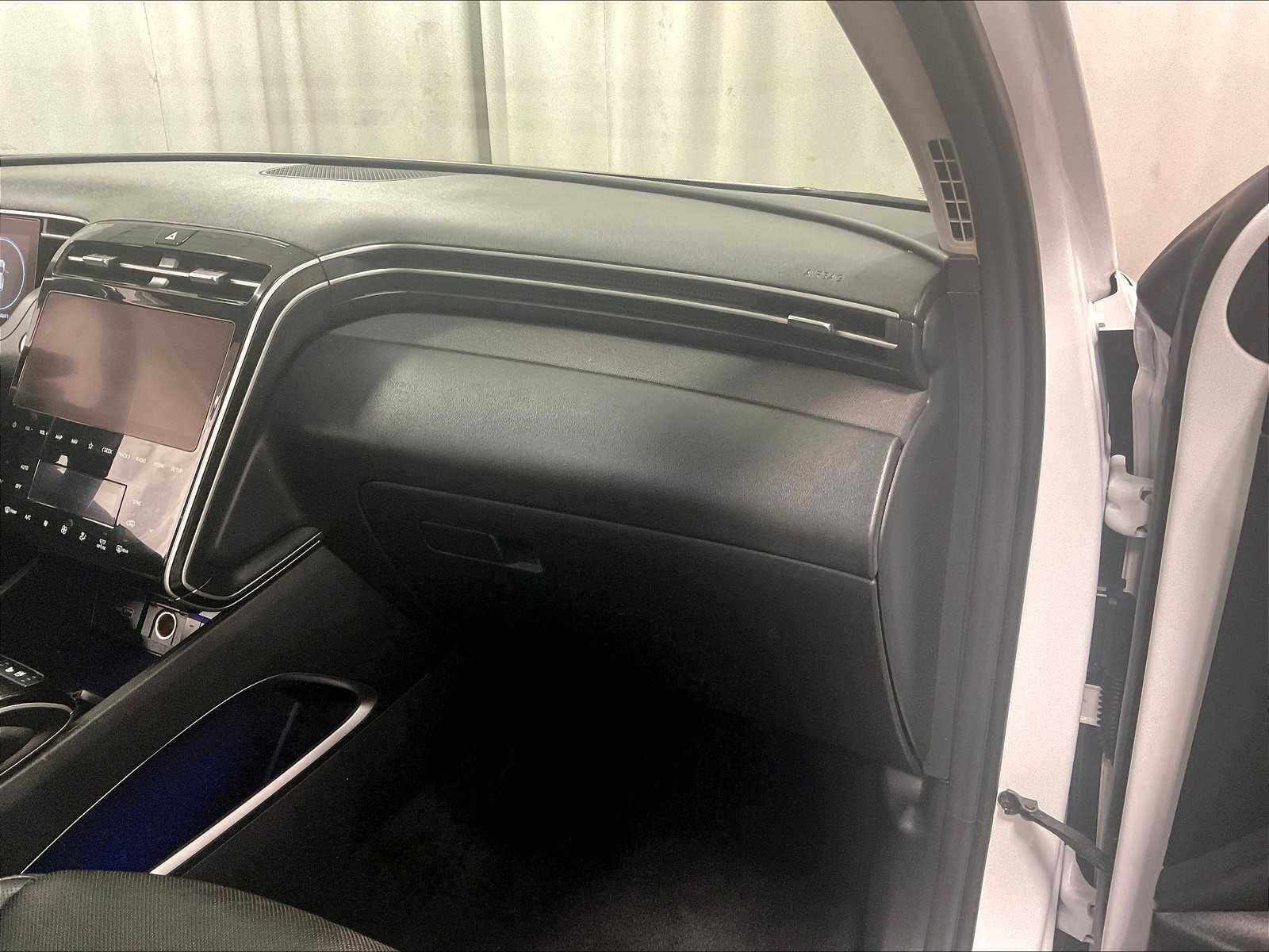 2022 Hyundai Tucson Limited - Photo 13