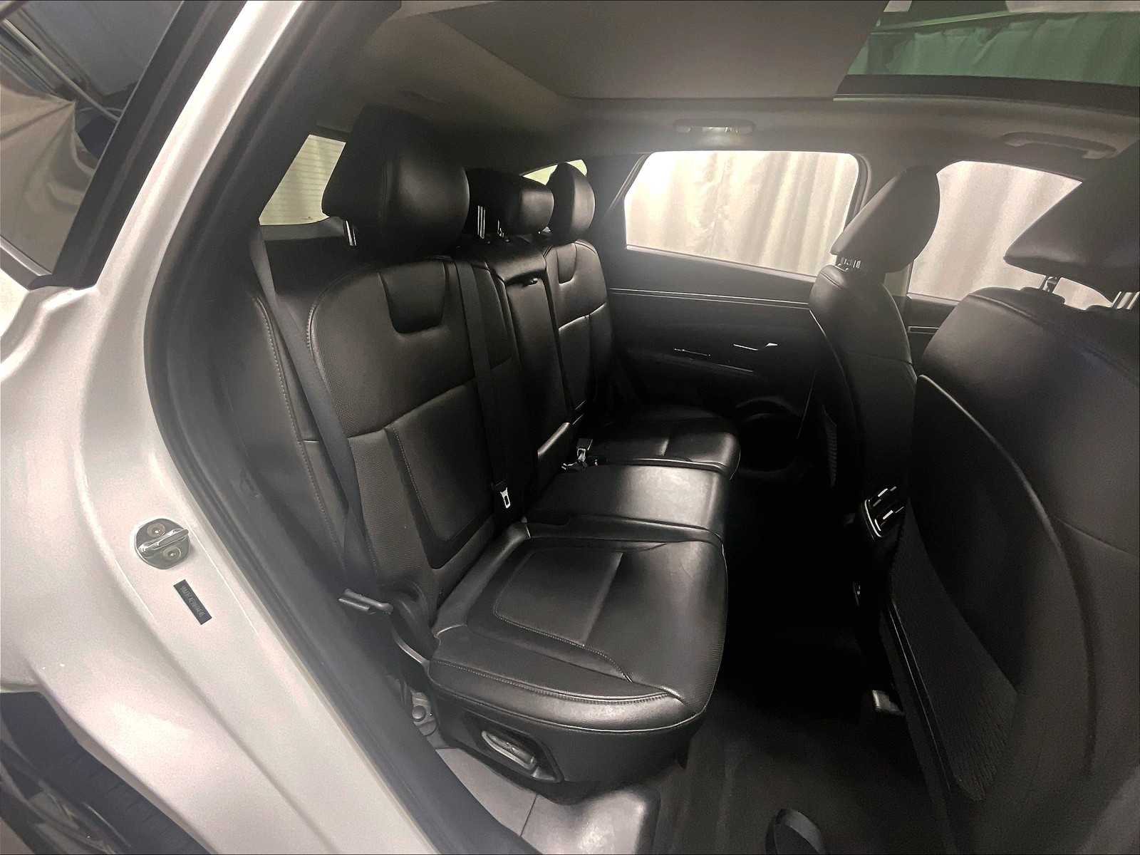 2022 Hyundai Tucson Limited - Photo 16