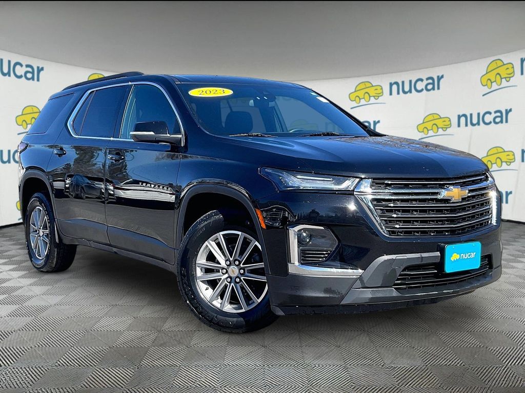 2023 Chevrolet Traverse LT