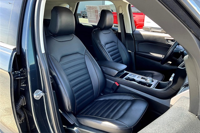 2022 Ford Edge SEL - Photo 11