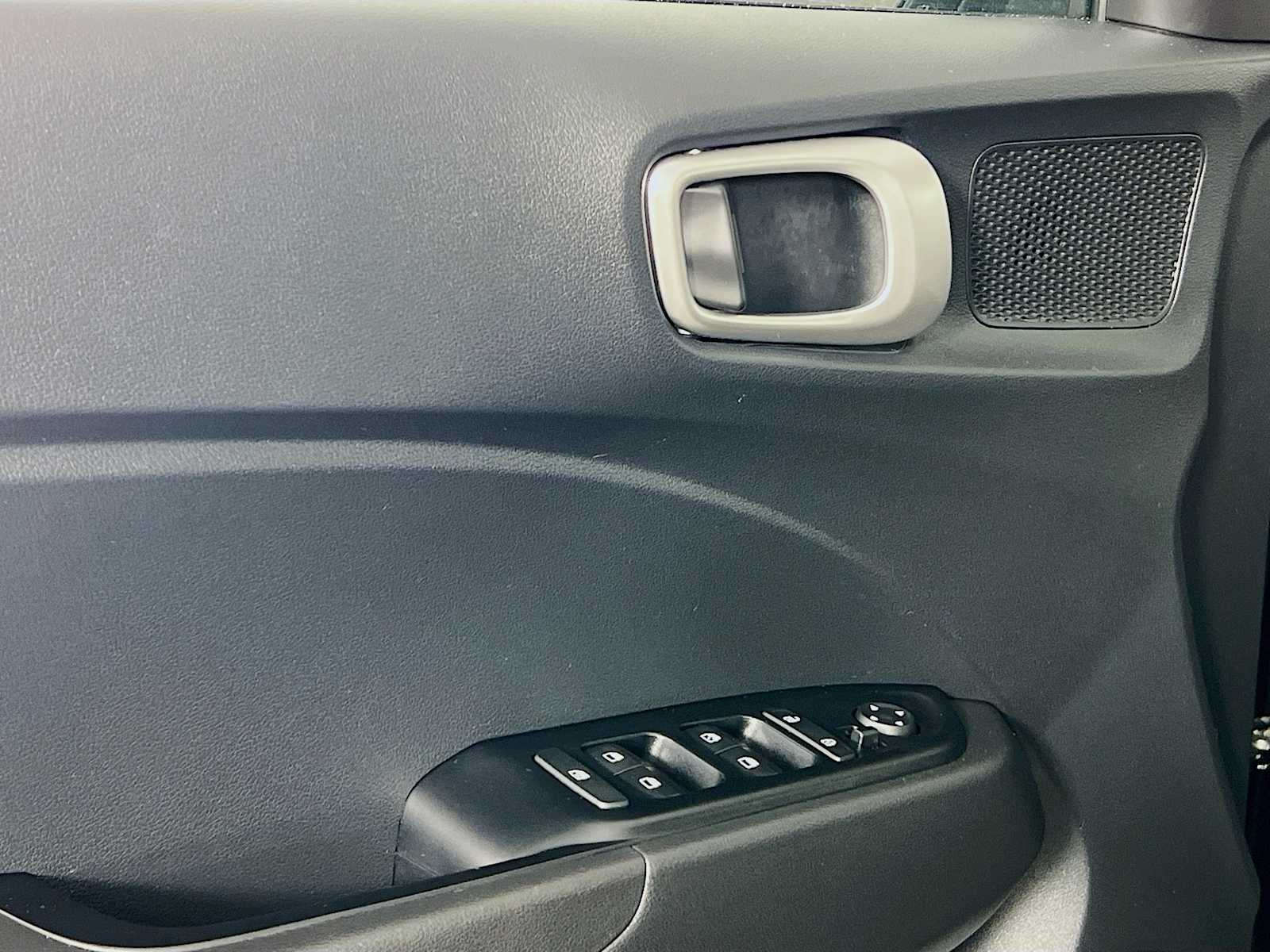 2023 Hyundai Venue SEL - Photo 17