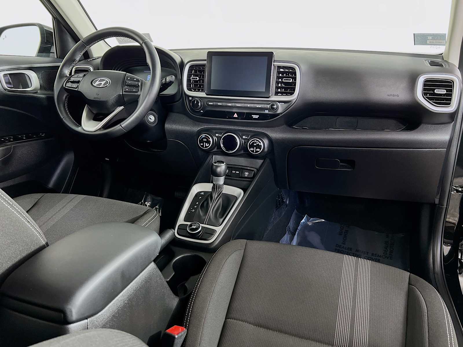 2023 Hyundai Venue SEL - Photo 28