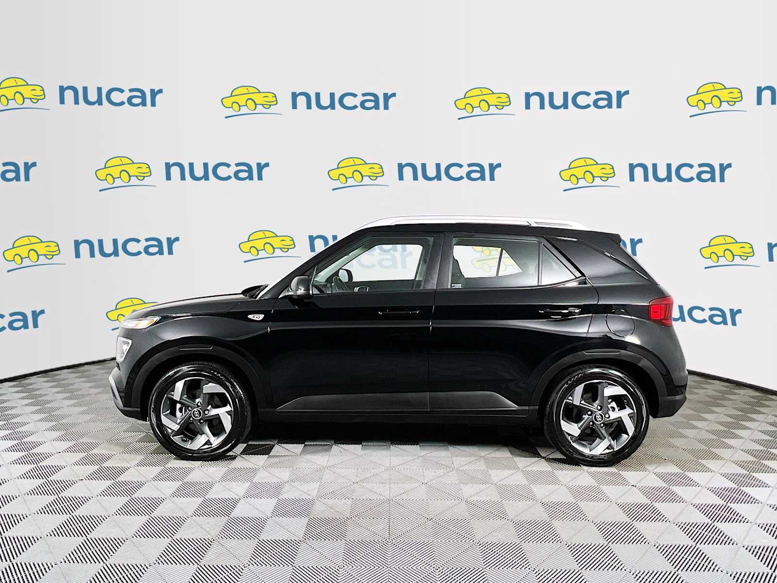 2023 Hyundai Venue SEL - Photo 4