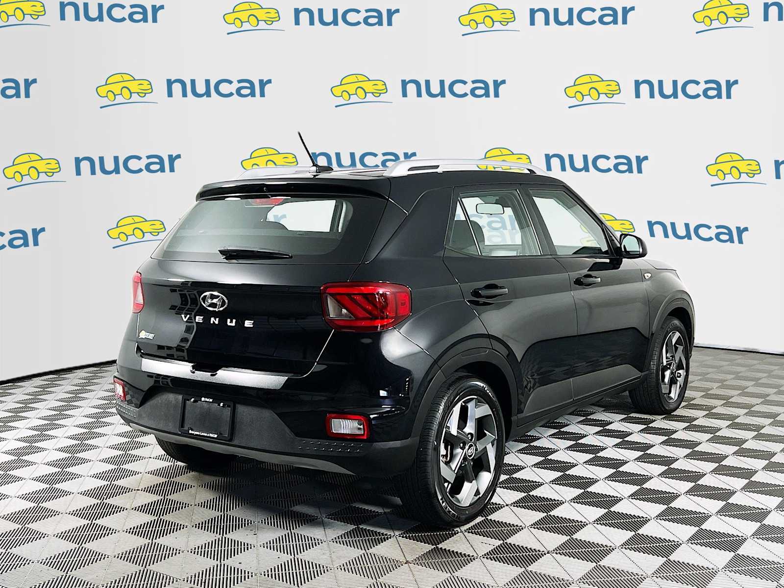 2023 Hyundai Venue SEL - Photo 7