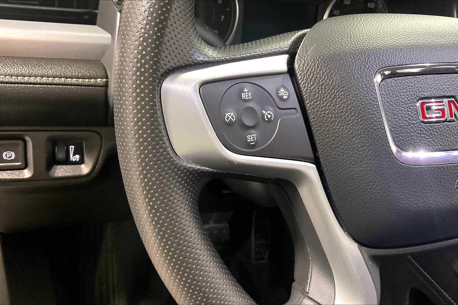 2021 GMC Acadia SLE - Photo 23