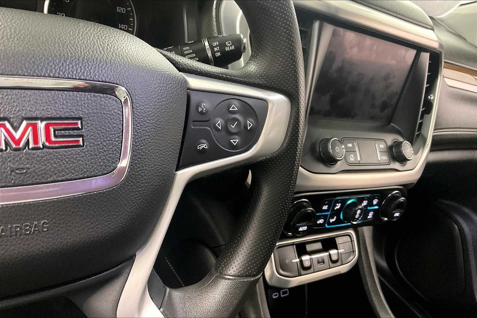 2021 GMC Acadia SLE - Photo 24