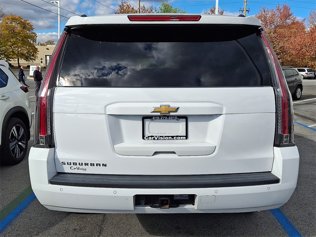 2020 Chevrolet Suburban LT - Photo 5