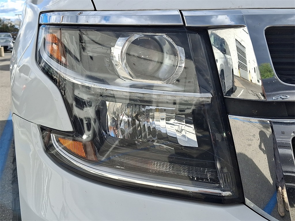 2020 Chevrolet Suburban LT - Photo 9