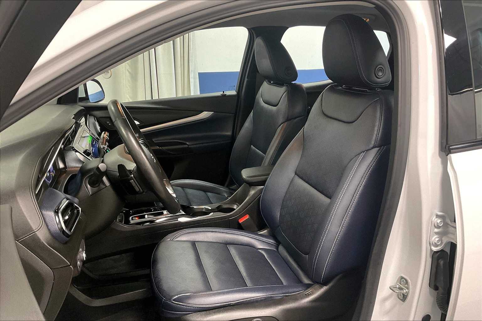 2022 Chevrolet Bolt EUV Premier - Photo 10