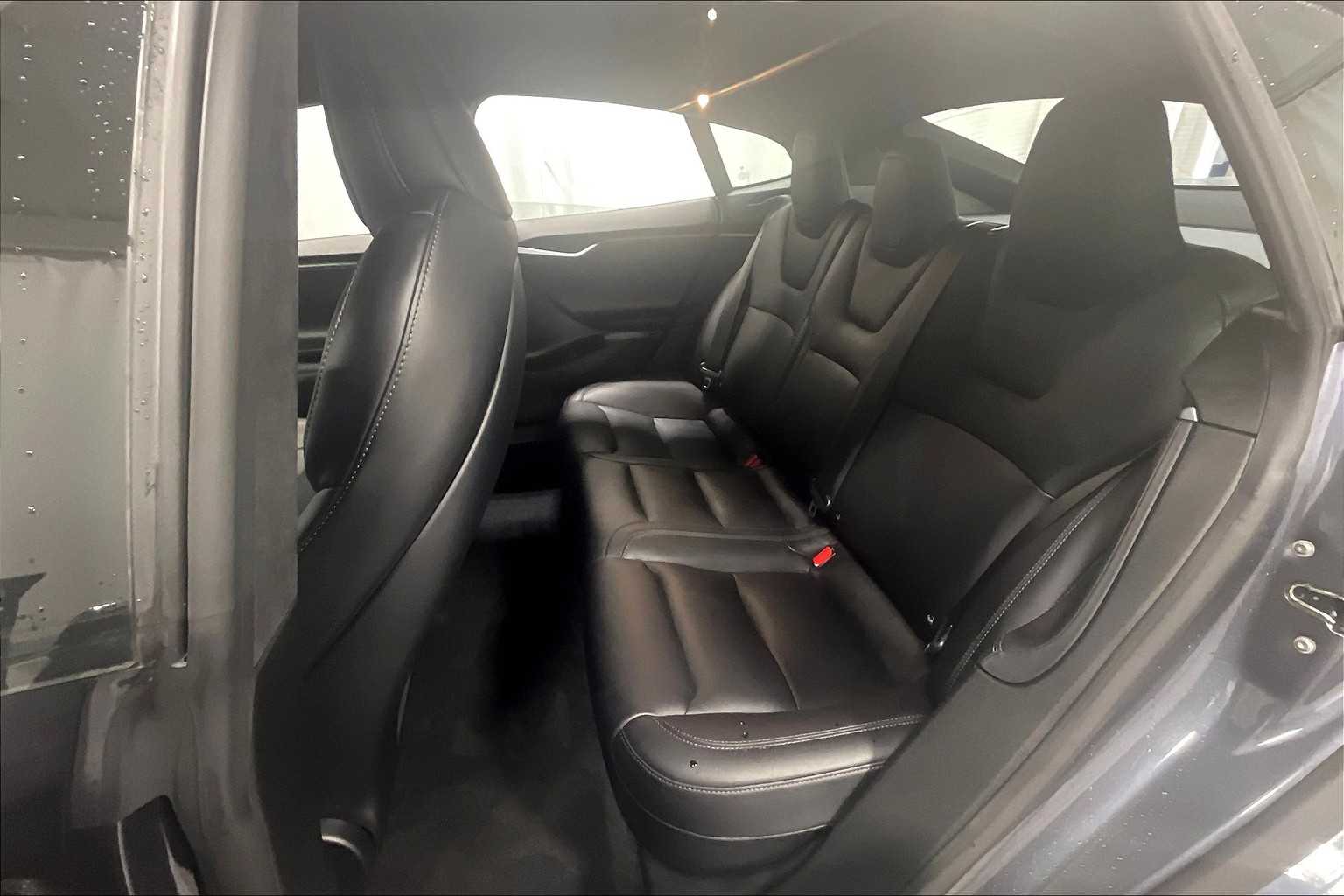 2020 Tesla Model S Long Range - Photo 15