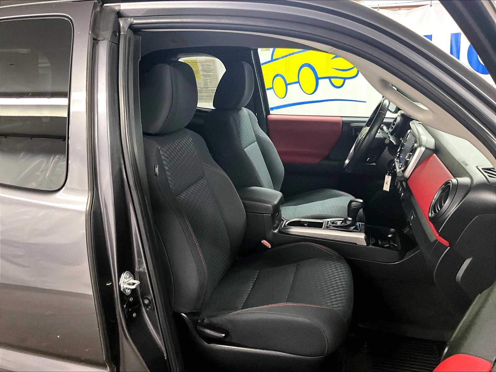 2021 Toyota Tacoma SR5 - Photo 11