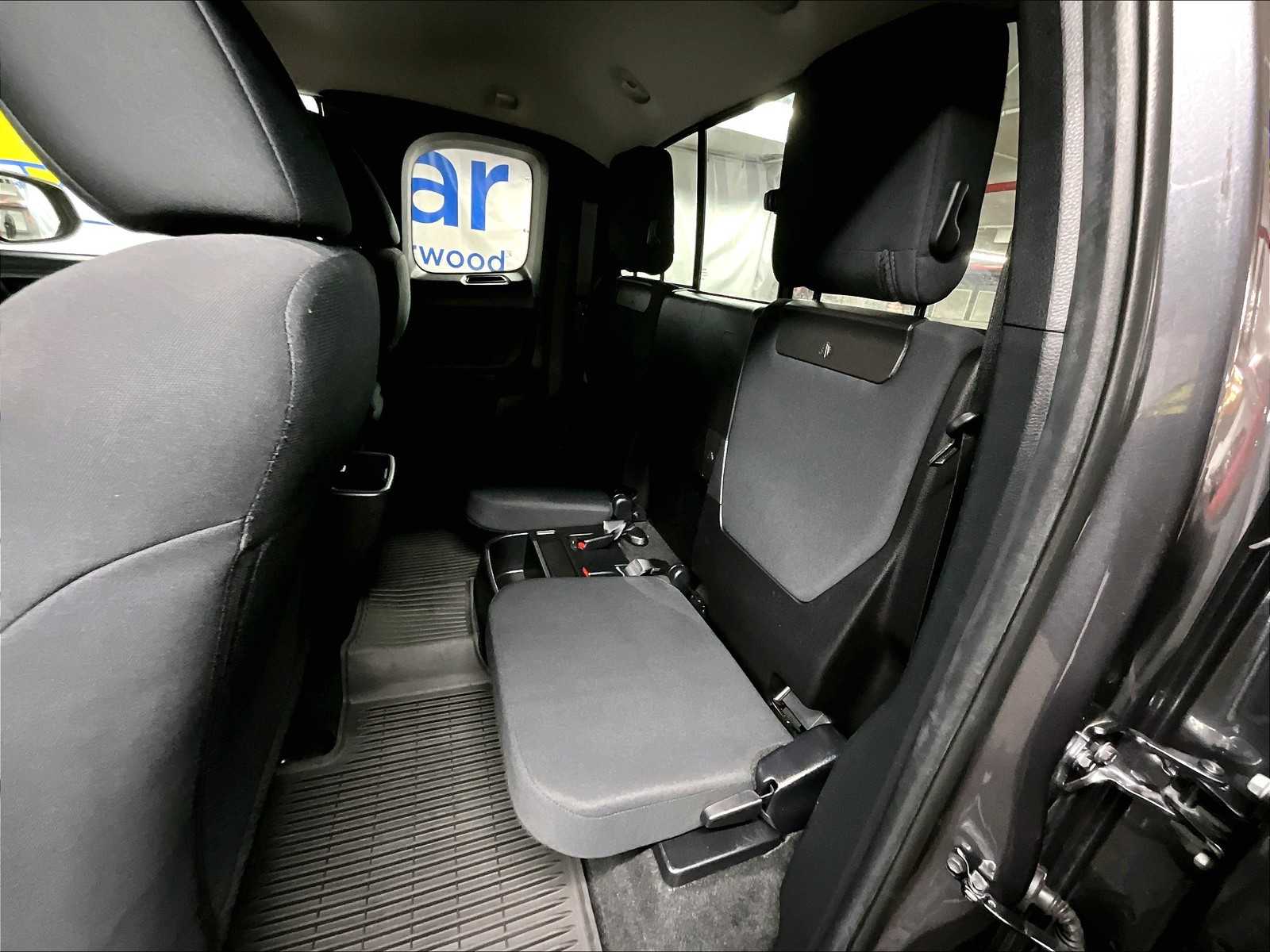 2021 Toyota Tacoma SR5 - Photo 15