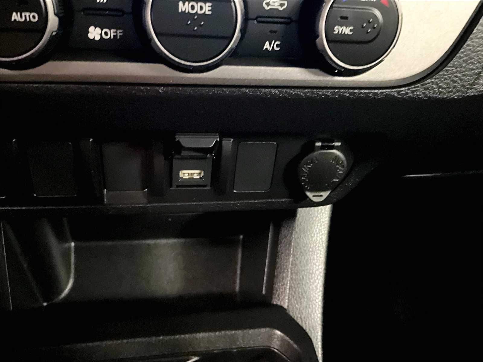 2021 Toyota Tacoma SR5 - Photo 26