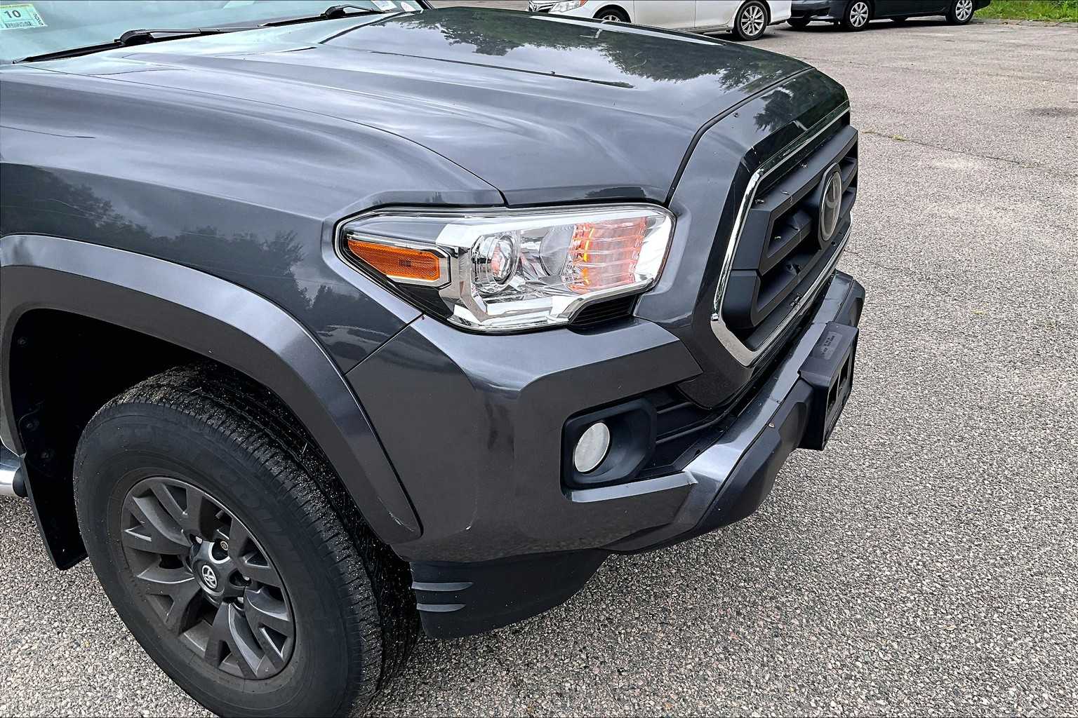 2021 Toyota Tacoma SR5 - Photo 5