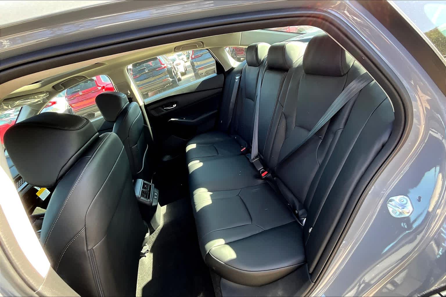 2025 Honda Accord Hybrid EX-L - Photo 15