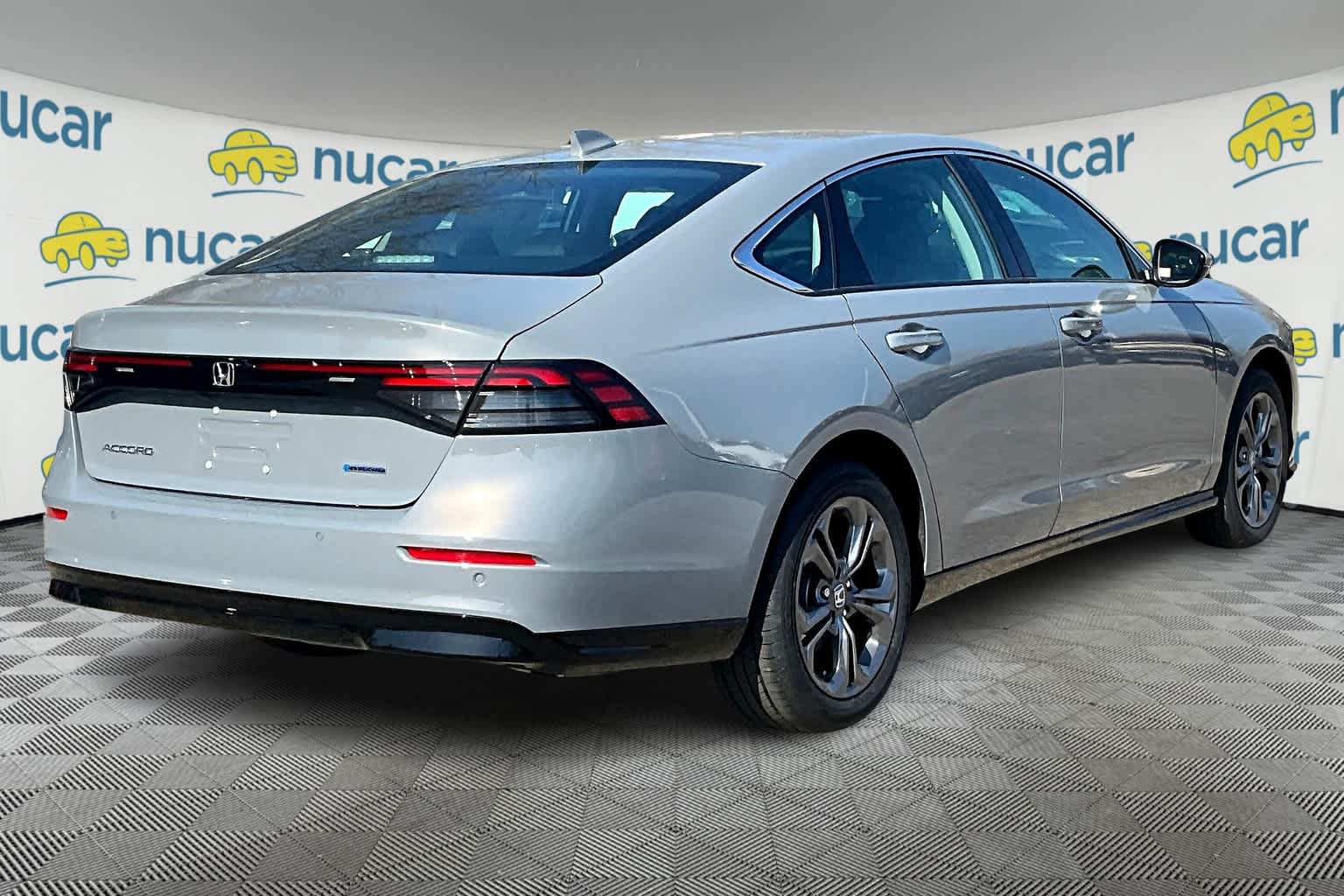 2025 Honda Accord Hybrid EX-L - Photo 7